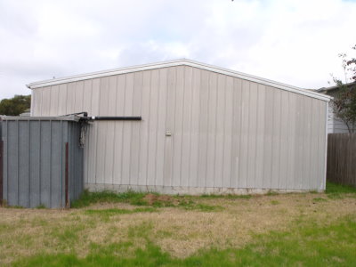 Realestateads.com.au - HUGE ZINCALUME GARAGE SHED 3.13m HEIGHT x 7.5m WIDTH x 8.05m DEPTH